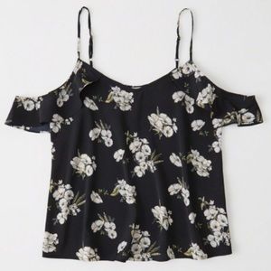 Abercrombie & Fitch off the shoulder floral blouse